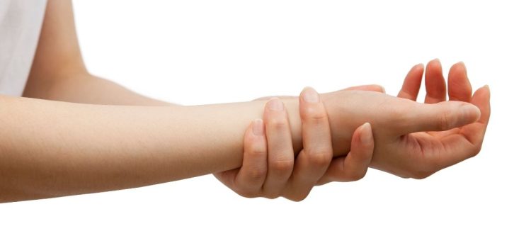 Dolori al polso, quali sono le cause e come evitarli Dolori al Polso